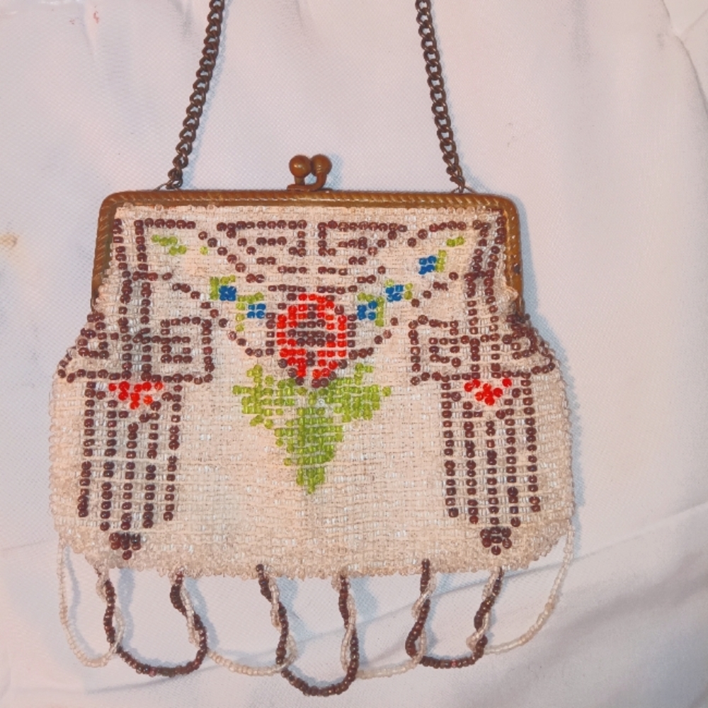 1930's Beaded Floral Design Purse